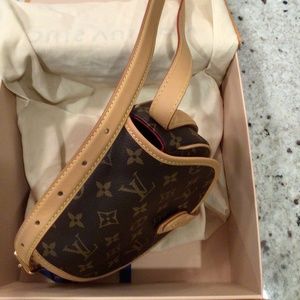 Louis  Vuitton Tambourin Bag Never Worn
